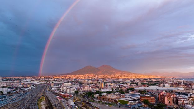 Noodweer Italie: schade, vluchten en reisadvies